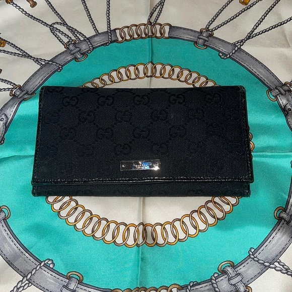 🛍Gucci Made in Italy - Picture 1 of 8